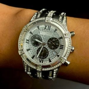 MEN’S CRYSTAL WITTNAUER WATCH